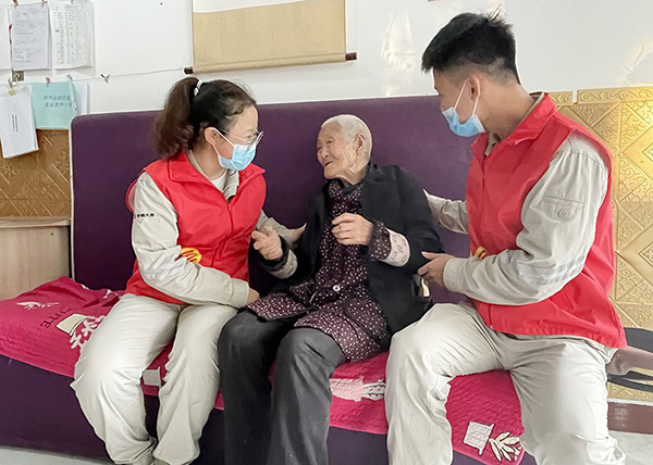 大唐臨汾熱電公司開展“人間重晚情，愛助夕陽紅”志愿服務(wù)活動(dòng)