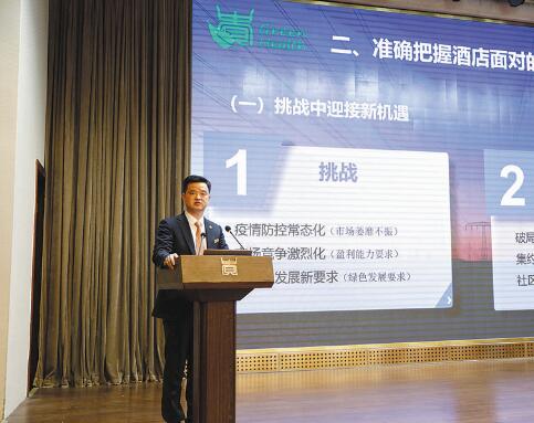 全身心投入，服務(wù)保障有溫度——記國(guó)家電網(wǎng)公司特等勞模楊艷勇