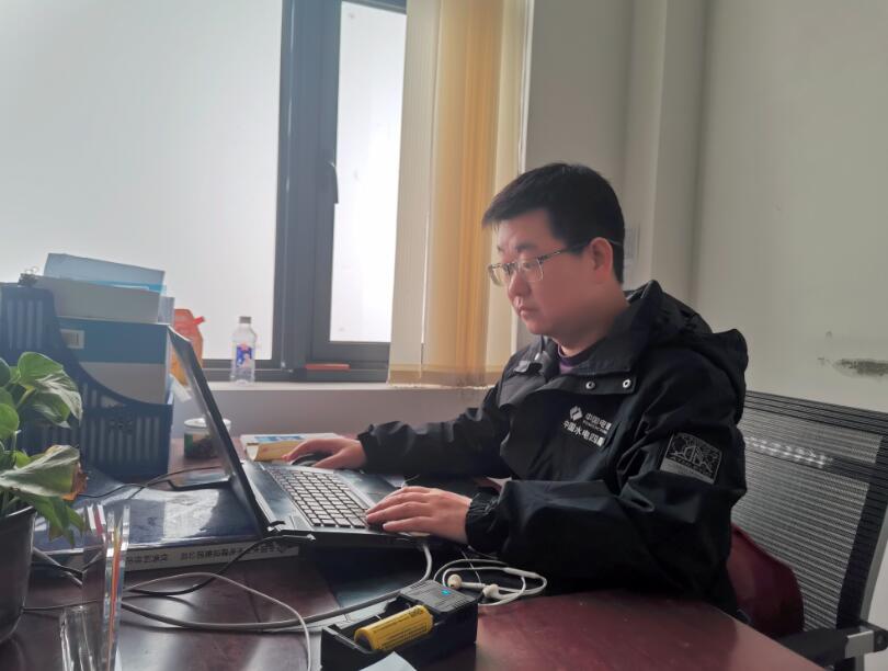 劉凡武：砥礪深耕志未泯，不負(fù)山河不負(fù)卿