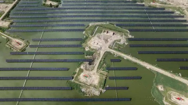 18.73MW！中石油首個水面光伏項目并網(wǎng)發(fā)電