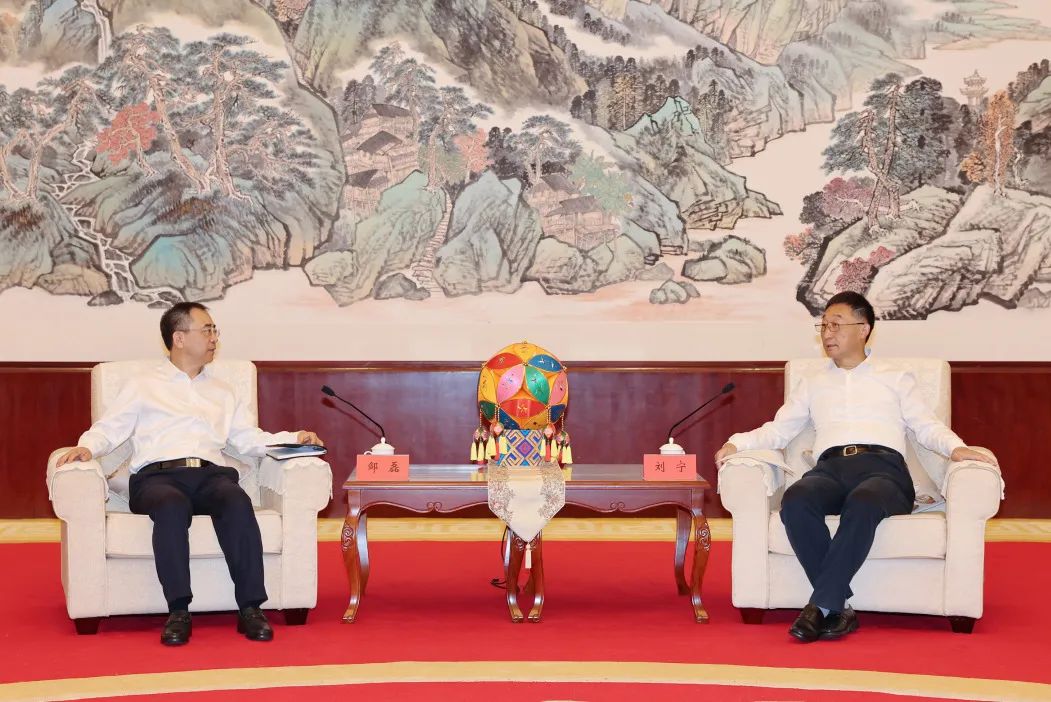 大唐集團(tuán)黨組書記、董事長鄒磊拜會廣西壯族自治區(qū)黨委書記劉寧