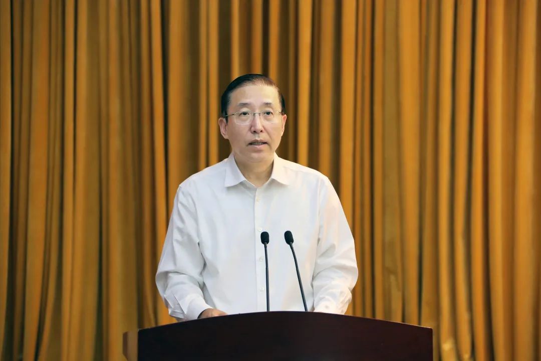 國家電網(wǎng)公司黨組書記、董事長辛保安在中央企業(yè)思想政治工作會(huì)議上作交流發(fā)言