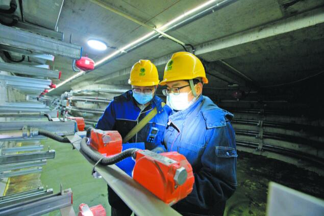 銀川供電公司：“臨近春節(jié)，保障居民安全可靠用電更是頭等大事”