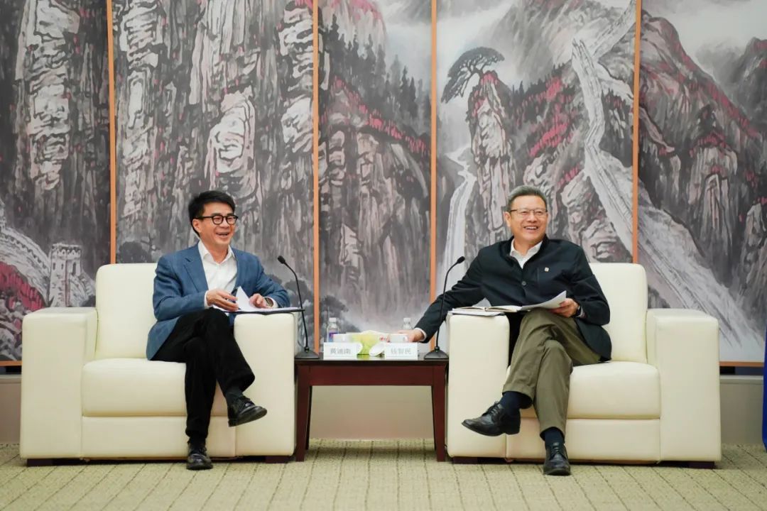 國家電投黨組書記、董事長錢智民會見申能集團黨委書記、董事長黃迪南