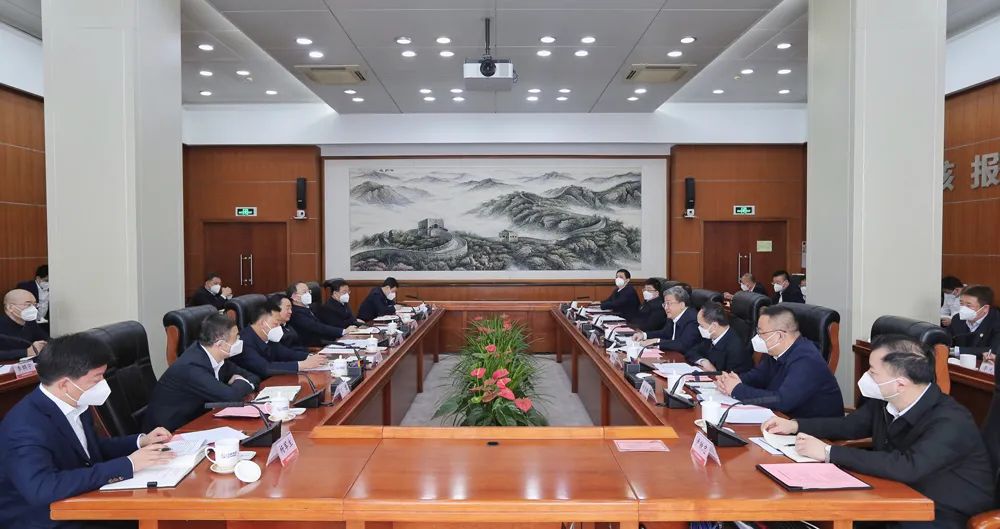 中核集團黨組書記、董事長余劍鋒與遼寧省委書記郝鵬、省長李樂成會談
