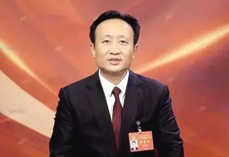 衣立東任國網(wǎng)四川省電力公司董事長、黨委書記