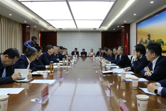 中國電建黨委副書記、總經(jīng)理王斌與酒泉市主要領(lǐng)導(dǎo)會談