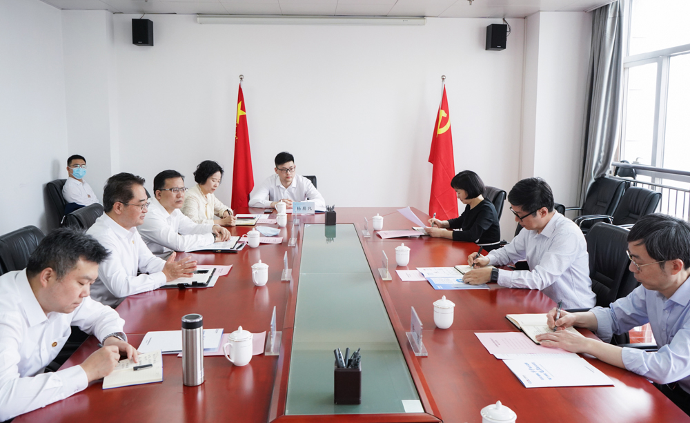中國能建黨委常委、副總經(jīng)理吳云與國家能源局華中監(jiān)管局黨組書記、局長任育之會談