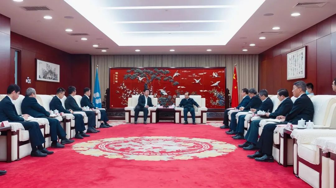 華電集團董事長江毅會見海博思創(chuàng)董事長、總經(jīng)理張劍輝