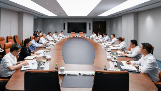 鄒磊、劉明勝與河北省省長王正譜會(huì)談