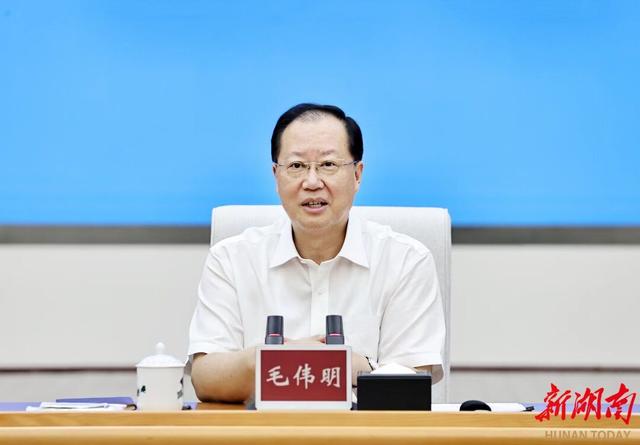 湖南省委副書記、省長毛偉明與發(fā)電企業(yè)代表座談：強化擔(dān)當(dāng) 滿發(fā)穩(wěn)發(fā)