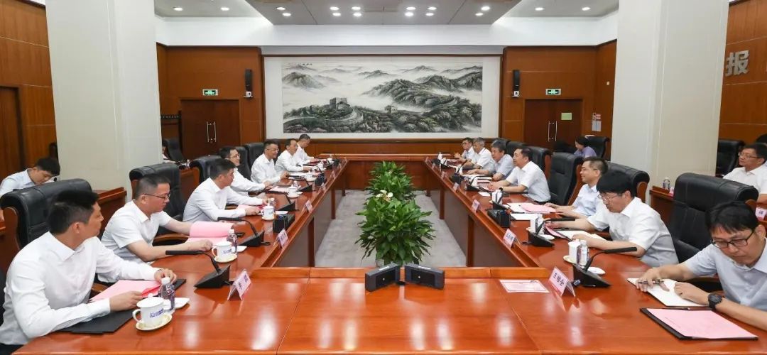 中核集團(tuán)黨組副書記、總經(jīng)理顧軍會(huì)見蘇州市委副書記、市長(zhǎng)吳慶文一行