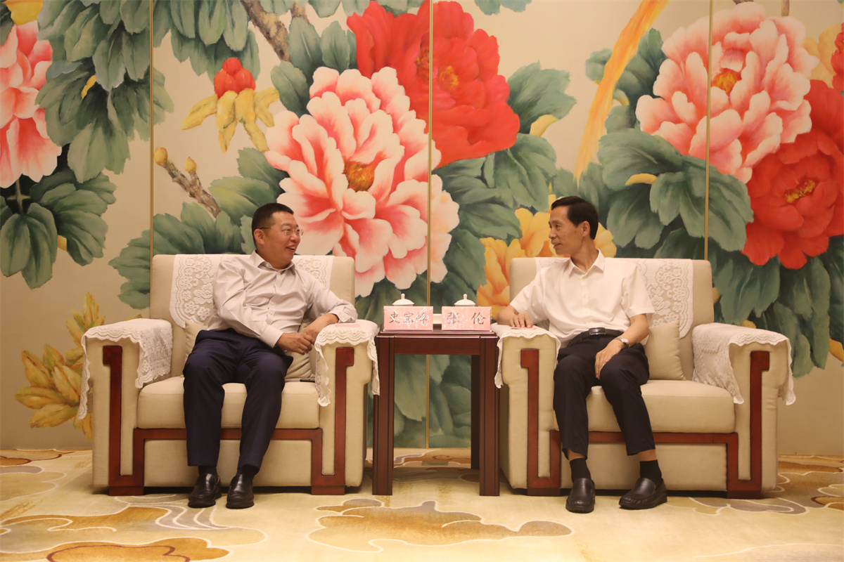 華潤(rùn)電力董事局主席史寶峰拜會(huì)菏澤市委書記張倫、市長(zhǎng)李春英