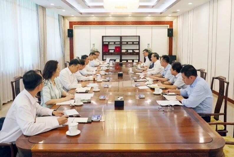 中國能建黨委書記、董事長宋海良與中國貿(mào)促會(huì)會(huì)長任鴻斌會(huì)談