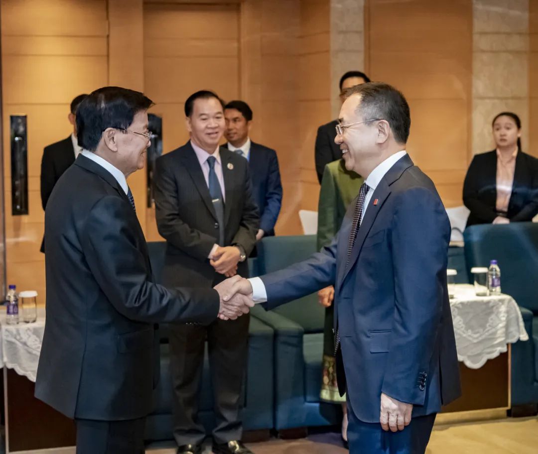 大唐集團(tuán)黨組書記、董事長鄒磊拜會(huì)老撾國家主席通倫·西蘇里
