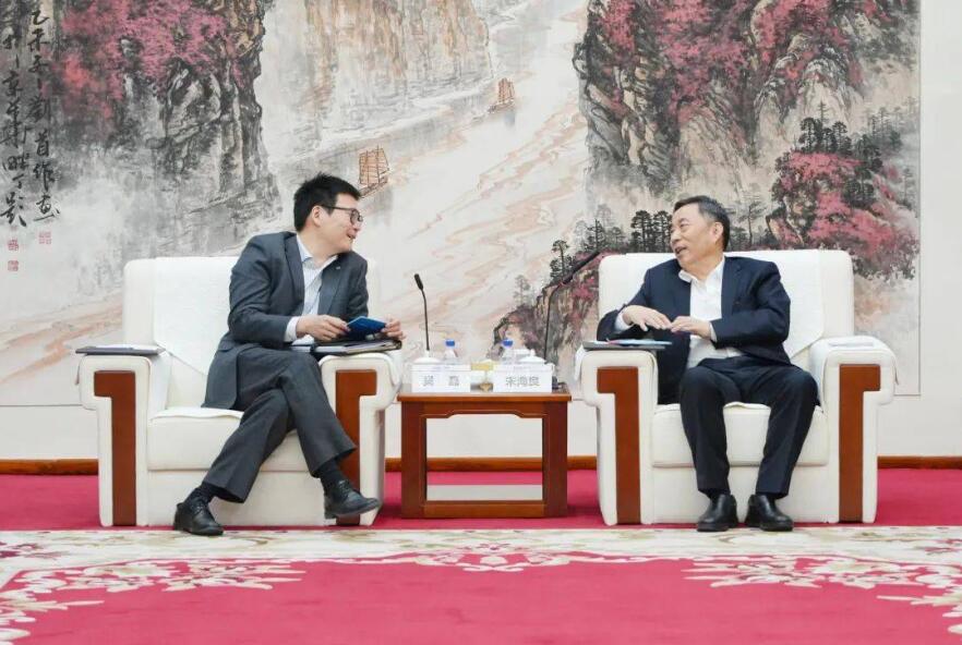 中國能建黨委書記、董事長宋海良與上海電氣集團(tuán)黨委書記、董事長吳磊會談