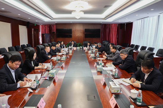 華能集團總經(jīng)理、黨組副書記鄧建玲拜訪中國進出口銀行黨委副書記、行長任生俊