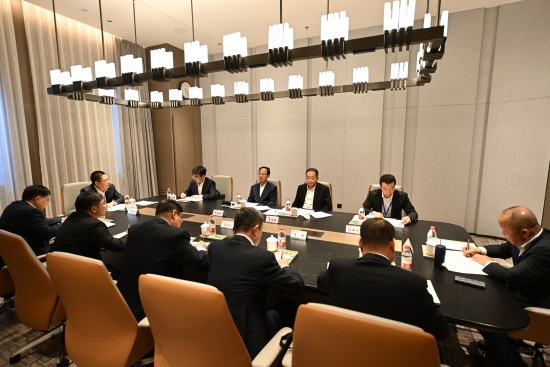 丁焰章與近期新任職子企業(yè)黨委書記、董事長進(jìn)行集體談話