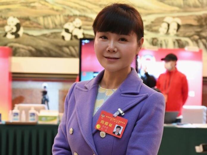 四川省政協(xié)委員李佳蔚：四川要優(yōu)化碳產(chǎn)品、參與碳交易，不斷完善碳設(shè)施