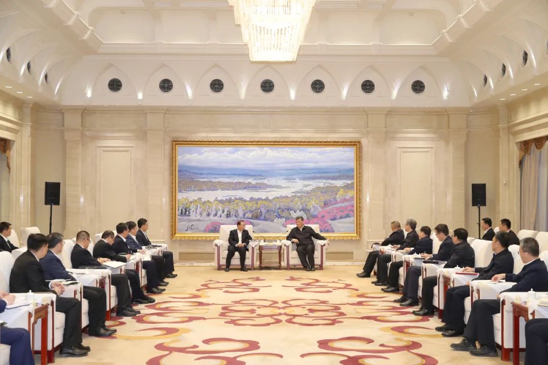 華電集團黨組書記、董事長江毅拜會新疆維吾爾自治區(qū)主要領(lǐng)導(dǎo)