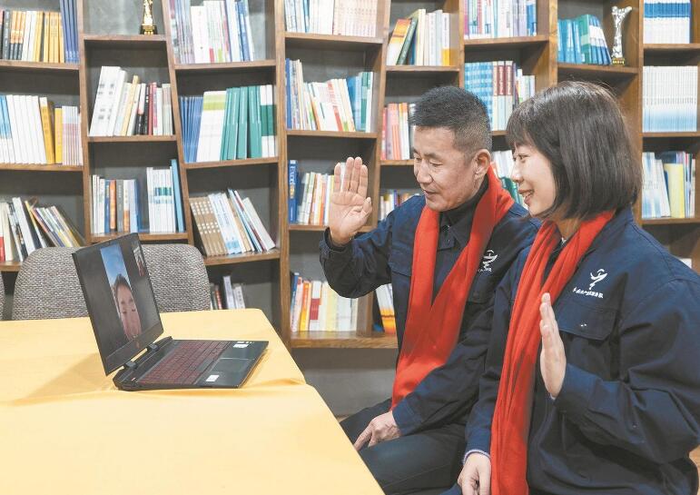 紅船精神代代傳 優(yōu)化服務促發(fā)展——記“國網(wǎng)楷?！眹译娋W(wǎng)浙江電力(嘉興)紅船共產(chǎn)黨員服務隊