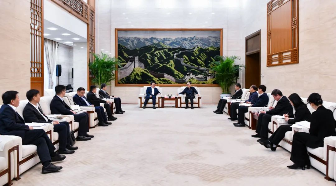 中國電氣裝備白忠泉董事長、周群總經(jīng)理拜訪中國大唐董事長鄒磊