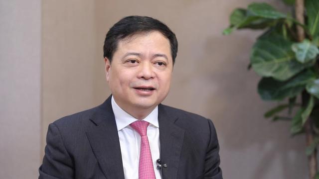 【兩會(huì)好聲音】全國(guó)政協(xié)常委、正泰集團(tuán)董事長(zhǎng)南存輝：建議進(jìn)一步優(yōu)化綠證核發(fā)及交易機(jī)制，提升市場(chǎng)參與度