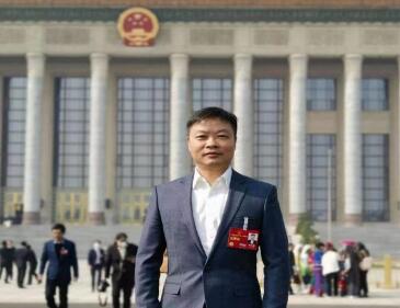【兩會好聲音】全國人大代表、小鵬汽車董事長何小鵬：探索限定場景無人駕駛法規(guī)，助力車網(wǎng)融合和低空經(jīng)濟騰飛