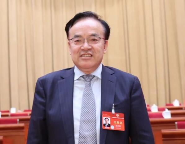 全國政協(xié)常委張來斌：系統(tǒng)思維引領(lǐng)能源轉(zhuǎn)型與安全，確?！半p碳”目標(biāo)順利實(shí)現(xiàn)