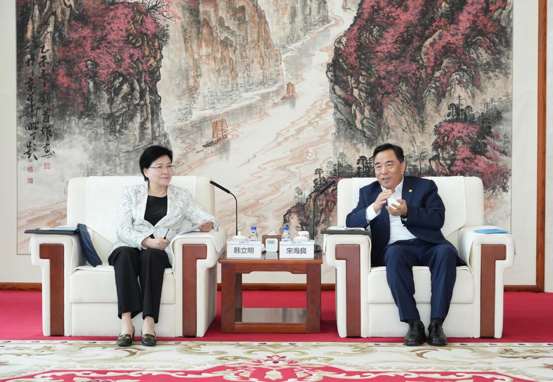 中國能建黨委書記、董事長宋海良與江蘇省委常委、南京市委書記韓立明會(huì)談