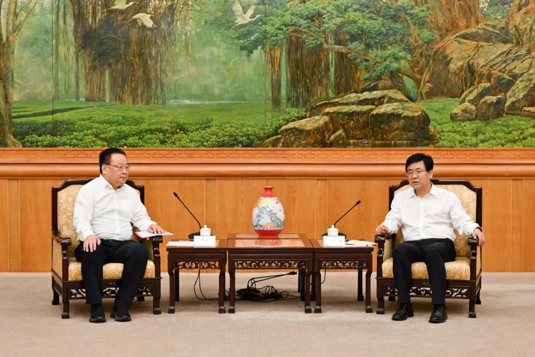 中核集團總經(jīng)理、黨組副書記申彥鋒拜會福建省委副書記、省長趙龍