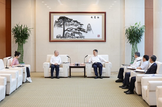 華能集團黨組書記、董事長溫樞剛會見?？谑惺虚L丁暉
