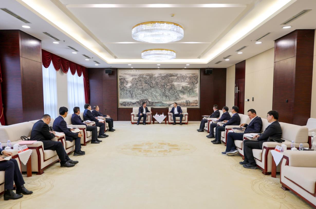 大唐甘肅公司黨委書記、董事長(zhǎng)王建偉拜會(huì)國(guó)網(wǎng)甘肅省電力公司董事長(zhǎng)、黨委書記林一凡