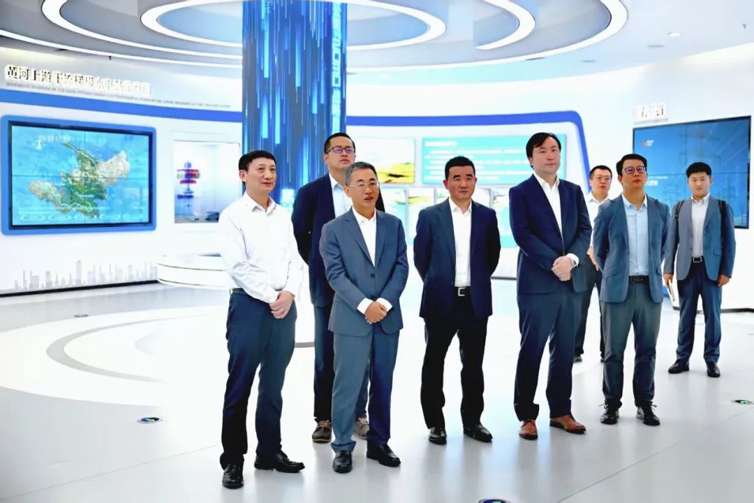 黃河公司黨委書記、董事長姚小彥會見華為董事、華為數(shù)字能源總裁侯金龍