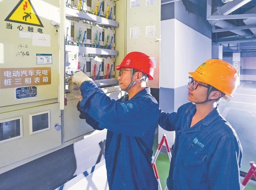 于洪波：讓配電網(wǎng)線路“零閃?！? width=